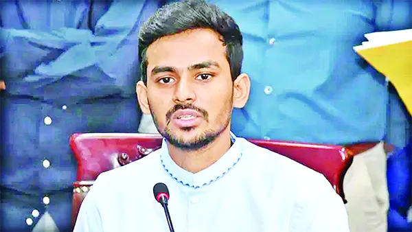 নিরস্ত্র থেকে সশস্ত্র  আসিফ মাহমুদের রূপান্তর