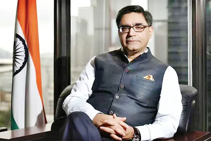 ঢাকায় এক ঘণ্টা কোথায়  ছিলেন বিক্রম?