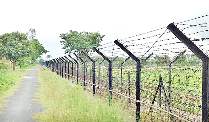 হঠাৎ সীমান্তে পুশইন, নানা প্রশ্ন