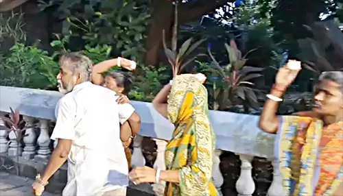 পশ্চিমবঙ্গের রাজনীতিতে ডিম আতঙ্ক