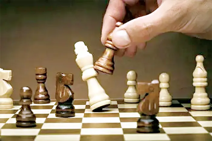 এত বুদ্ধি মাথায় আসে কীভাবে?